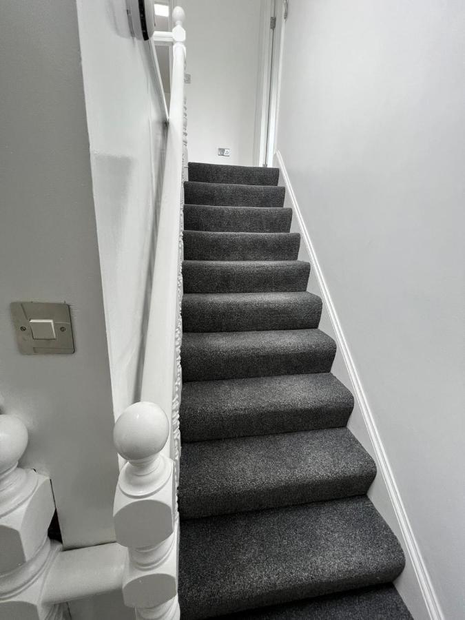 Lovely 2 Bedroom Flat With Roof Terrace In London Nw6 외부 사진