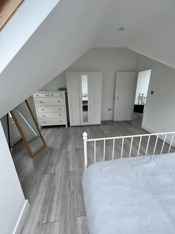 Lovely 2 Bedroom Flat With Roof Terrace In London Nw6 외부 사진